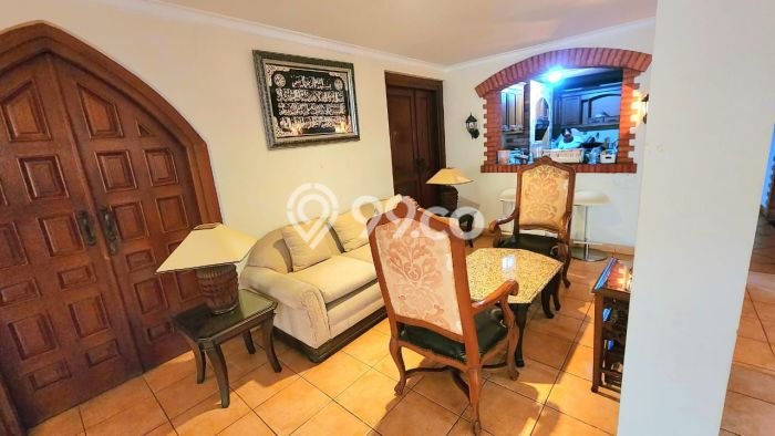 Ready to Use! Luxury House LT 783m2 Desain Elegan di Warung Buncit Ready to Use! Luxury House LT 783m2 Desain Elegan di Warung Buncit