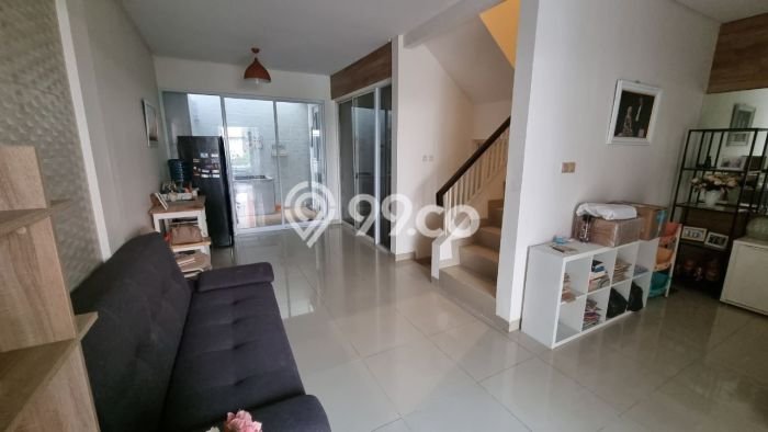 Dijual Hunian Rumah Terawat 4 Kamar di Galaxy, Bekasi Dijual Hunian Rumah Terawat 4 Kamar di Galaxy, Bekasi
