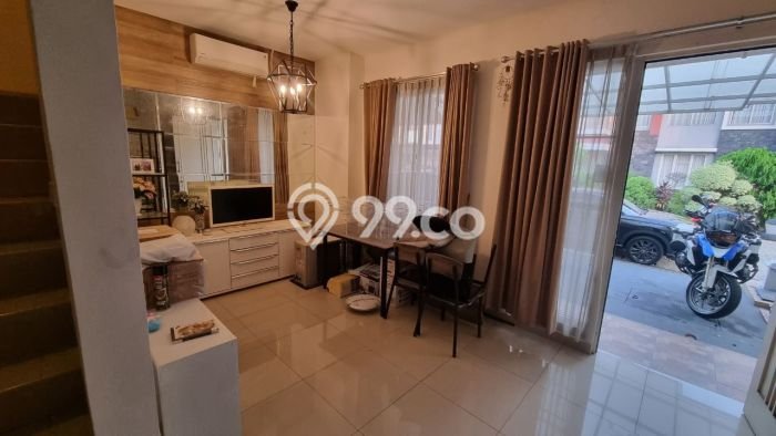 Dijual Hunian Rumah Terawat 4 Kamar di Galaxy, Bekasi Dijual Hunian Rumah Terawat 4 Kamar di Galaxy, Bekasi