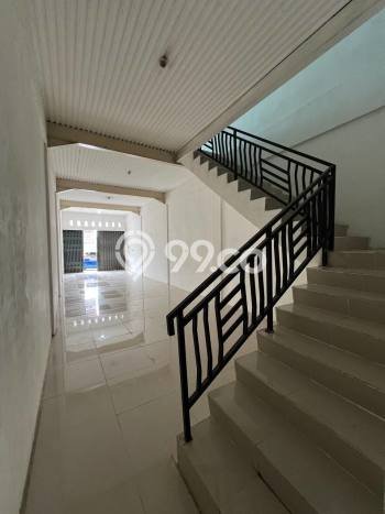 Ruko Disewa di Cibitung, Bekasi, LT 120m2 / LB 180m2 Ruko Disewa di Cibitung, Bekasi, LT 120m2 / LB 180m2