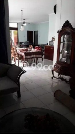 Ready to Use! Premium House LT 587m2 Desain Elegan di Kemang Ready to Use! Premium House LT 587m2 Desain Elegan di Kemang