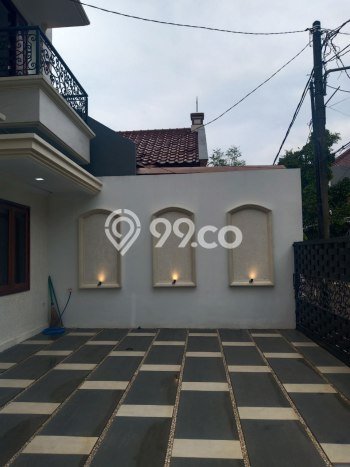 Siap Huni Hunian Elit 6 Kamar di Duren Sawit Dekat ke Mana Pun Siap Huni Hunian Elit 6 Kamar di Duren Sawit Dekat ke Mana Pun