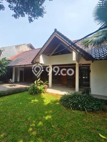 Rumah Luxury Modern Tanpa Renovasi di Kemang Jakarta Selatan Rumah Luxury Modern Tanpa Renovasi di Kemang Jakarta Selatan