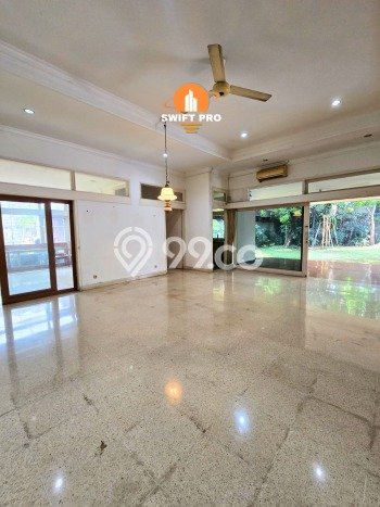 Rumah Luxury Modern Tanpa Renovasi di Kemang Jakarta Selatan Rumah Luxury Modern Tanpa Renovasi di Kemang Jakarta Selatan