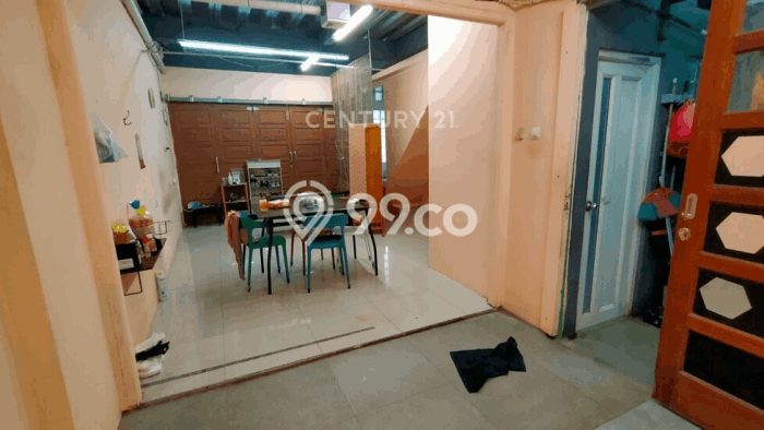 Ruko Komersial Dijual di Matraman Jakarta Timur LT 69m2 & LB 120m2 Ruko Komersial Dijual di Matraman Jakarta Timur LT 69m2 & LB 120m2