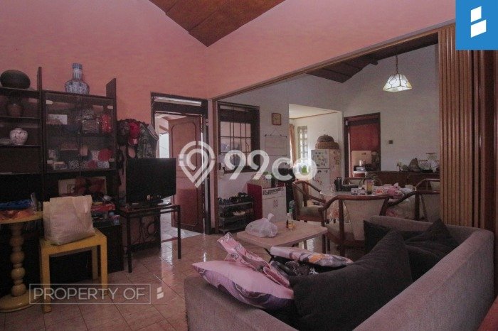 PROMO TERBATAS! Rumah Berkualitas area Sukasari, Bandung, LT 595m² Bangunan 315m² PROMO TERBATAS! Rumah Berkualitas area Sukasari, Bandung, LT 595m² Bangunan 315m²