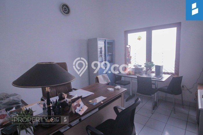 Rumah lokasi Sukasari, Bandung, LT 710m² LB 350m² Rumah lokasi Sukasari, Bandung, LT 710m² LB 350m²