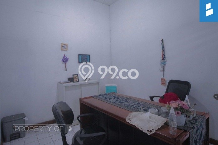 Rumah lokasi Sukasari, Bandung, LT 710m² LB 350m² Rumah lokasi Sukasari, Bandung, LT 710m² LB 350m²
