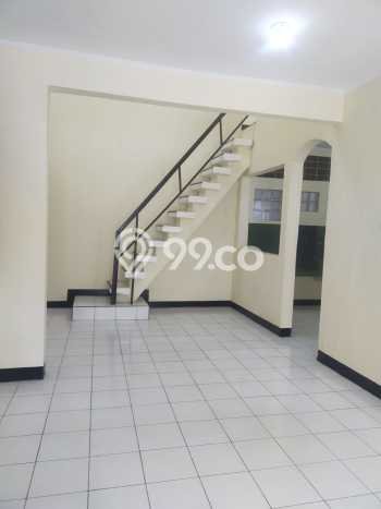 Kesempatan Memiliki Rumah LT 102m2m² / LB 110m2m² di , Dekat Pusat Kota, Bandung Kesempatan Memiliki Rumah LT 102m2m² / LB 110m2m² di , Dekat Pusat Kota, Bandung