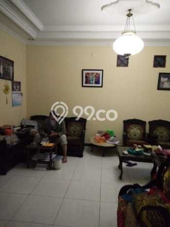 Rumah Elit LB 200m2 Siap Pakai Desain Elegan di Kemanggisan, Jakarta Barat Rumah Elit LB 200m2 Siap Pakai Desain Elegan di Kemanggisan, Jakarta Barat