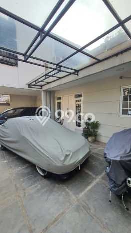 Ready to Use! Premium House LT 200m2 Desain Elegan di Meruya Ready to Use! Premium House LT 200m2 Desain Elegan di Meruya