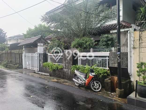 Rumah Elit Modern Tanpa Renovasi di Kemanggisan Jakarta Barat Rumah Elit Modern Tanpa Renovasi di Kemanggisan Jakarta Barat