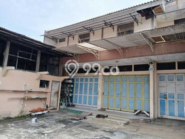 Ruko Bagus Dijual LB 300m2 Lokasi Strategis Jakarta Barat Area Cocok untuk Bisnis Ruko Bagus Dijual LB 300m2 Lokasi Strategis Jakarta Barat Area Cocok untuk Bisnis