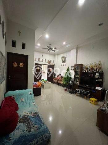 Dijual Rumah Luas Elegan Dengan View Eksklusif di Tanjung Duren, Jakarta Barat Dijual Rumah Luas Elegan Dengan View Eksklusif di Tanjung Duren, Jakarta Barat
