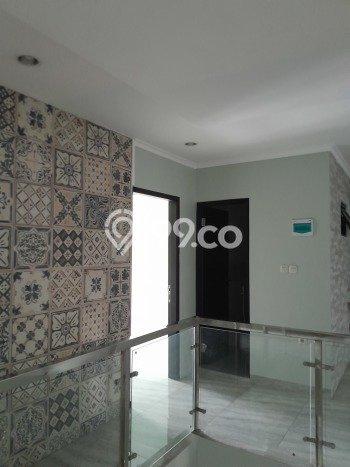 Hunian Mewah LB 320m2 Siap Huni Desain Elegan di Puri Indah, Jakarta Barat Hunian Mewah LB 320m2 Siap Huni Desain Elegan di Puri Indah, Jakarta Barat