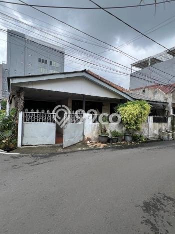 Ready to Use! Luxury House LT 165m2 Desain Elegan di Tomang Ready to Use! Luxury House LT 165m2 Desain Elegan di Tomang