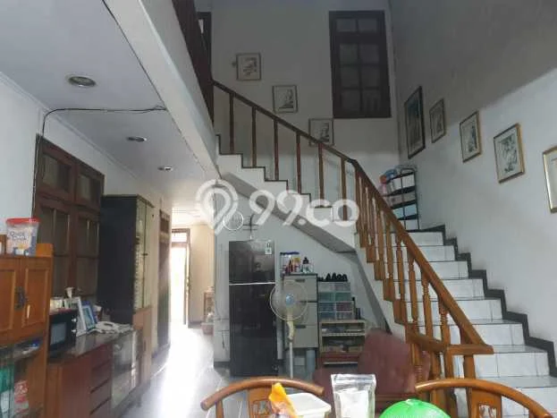 Disewakan! Rumah 5 Kamar Tidur &
4 Kamar Mandi di Tanjung Duren, Jakarta Barat Disewakan! Rumah 5 Kamar Tidur &
4 Kamar Mandi di Tanjung Duren, Jakarta Barat