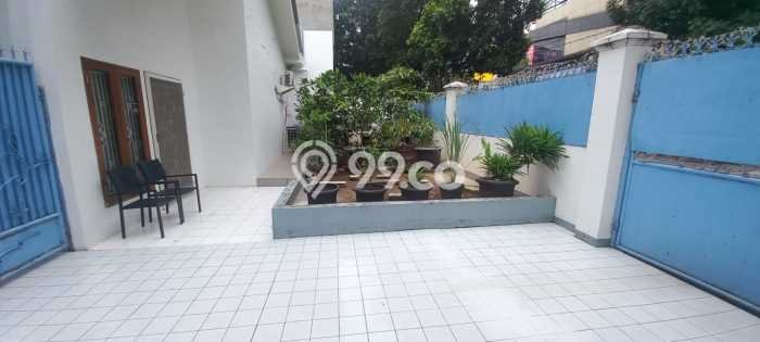 Rumah Luxury Modern Tanpa Renovasi di Tanjung Duren Utara Jakarta Barat Rumah Luxury Modern Tanpa Renovasi di Tanjung Duren Utara Jakarta Barat