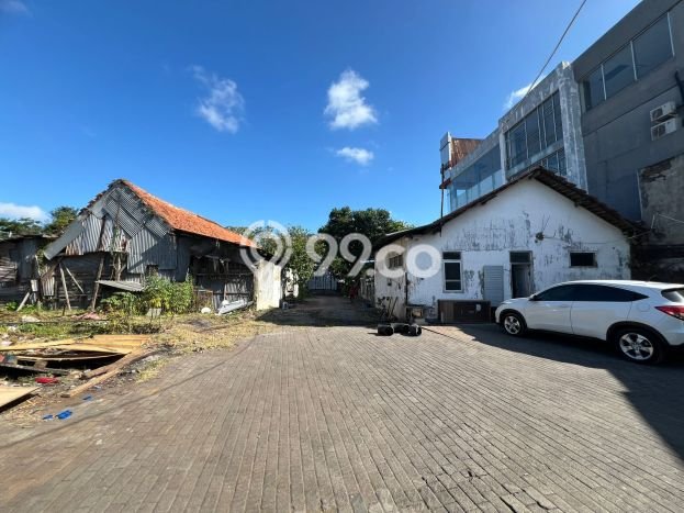 Unit Gudang Dijual di Bubutan Surabaya Luas Tanah 3500m2, Luas Bangunan 600m2 Unit Gudang Dijual di Bubutan Surabaya Luas Tanah 3500m2, Luas Bangunan 600m2