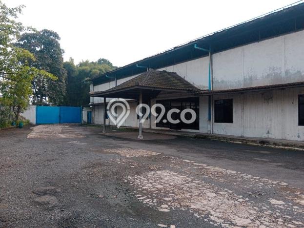Area Ramai! Pabrik Dijual di Batujajar untuk Bisnis Luas Bangunan 9000m2 Area Ramai! Pabrik Dijual di Batujajar untuk Bisnis Luas Bangunan 9000m2