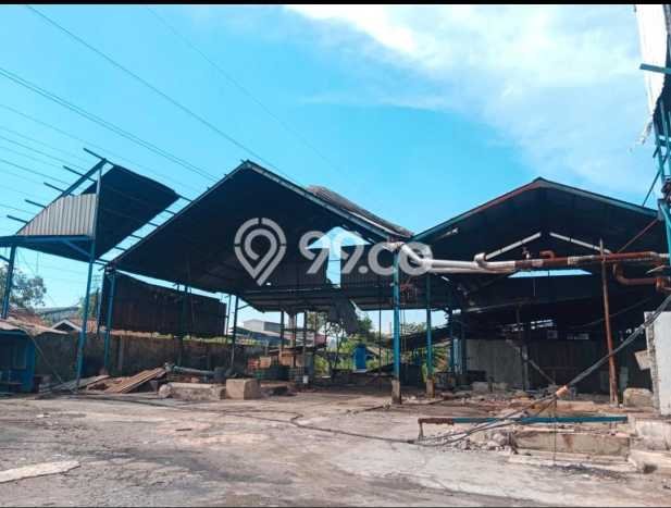 Area Ramai! Pabrik Dijual di Batujajar untuk Bisnis Luas Bangunan 9000m2 Area Ramai! Pabrik Dijual di Batujajar untuk Bisnis Luas Bangunan 9000m2