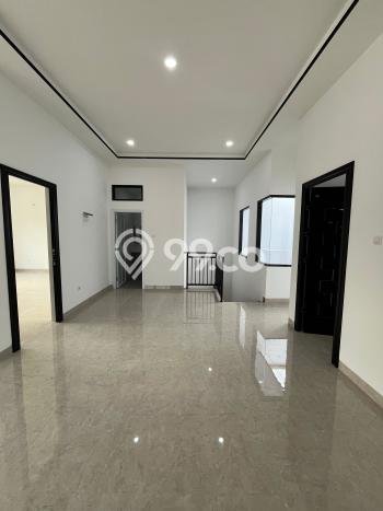 Dijual Rumah Luas Elegan Dengan View Cantik di BSD City, Tangerang Dijual Rumah Luas Elegan Dengan View Cantik di BSD City, Tangerang