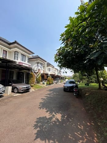 Dijual Hunian Rumah Nyaman 4 KT di Cirendeu, Jakarta Selatan Dijual Hunian Rumah Nyaman 4 KT di Cirendeu, Jakarta Selatan