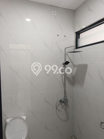 Dijual Rumah 3 Kamar Lokasi Strategis Bagus dan Strategis di BSD Dijual Rumah 3 Kamar Lokasi Strategis Bagus dan Strategis di BSD