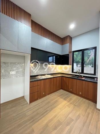 Dijual Hunian Mewah dengan Fasilitas Sekitar Lengkap di BSD, Tangerang Selatan Dijual Hunian Mewah dengan Fasilitas Sekitar Lengkap di BSD, Tangerang Selatan