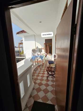 Jual Rumah Luas Megah Dengan View Cantik di Sektor 3 - Bintaro, Tangerang Selatan Jual Rumah Luas Megah Dengan View Cantik di Sektor 3 - Bintaro, Tangerang Selatan