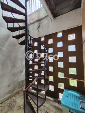 Hunian Elit LB 150m2 Siap Pakai Desain Elegan di Sektor 9-Bintaro, Tangerang Selatan Hunian Elit LB 150m2 Siap Pakai Desain Elegan di Sektor 9-Bintaro, Tangerang Selatan