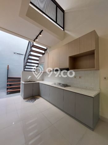 Jual Rumah Bagus Siap Huni LB 100m2 di Serpong, Tangerang Selatan Jual Rumah Bagus Siap Huni LB 100m2 di Serpong, Tangerang Selatan