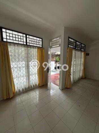 Hunian Nyaman Asri 3 KT Siap Huni di Sektor 9-Bintaro Tangerang Selatan Hunian Nyaman Asri 3 KT Siap Huni di Sektor 9-Bintaro Tangerang Selatan