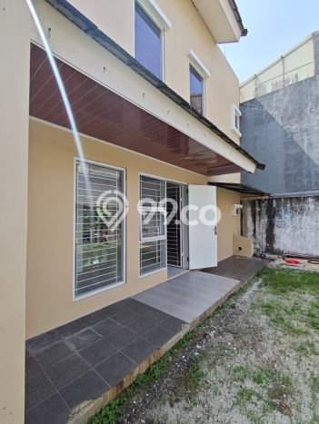 Jual Rumah Strategis Bagus Punya 2 KT di BSD Tangerang Selatan SHM Jual Rumah Strategis Bagus Punya 2 KT di BSD Tangerang Selatan SHM