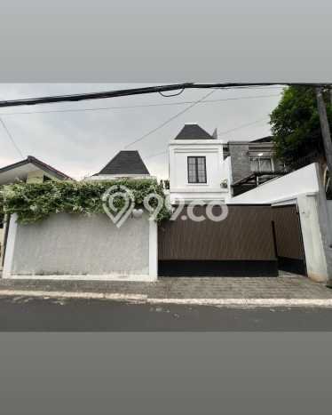 For Sale! Luxury House LT 178m2 Desain Elegan di Fatmawati For Sale! Luxury House LT 178m2 Desain Elegan di Fatmawati