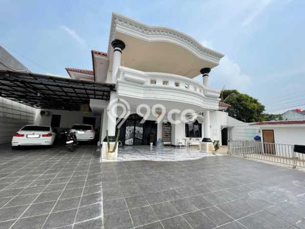 Rumah Mewah LB 700m2 Siap Huni Desain Elegan di Bintaro, Tangerang Selatan Rumah Mewah LB 700m2 Siap Huni Desain Elegan di Bintaro, Tangerang Selatan