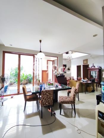 Dijual Rumah Mewah Megah Dengan View Cantik di Sektor 9-Bintaro, Tangerang Selatan Dijual Rumah Mewah Megah Dengan View Cantik di Sektor 9-Bintaro, Tangerang Selatan