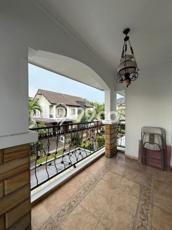 Rumah Mewah LB 250m2 Siap Huni Desain Elegan di Sektor 9-Bintaro, Tangerang Selatan Rumah Mewah LB 250m2 Siap Huni Desain Elegan di Sektor 9-Bintaro, Tangerang Selatan