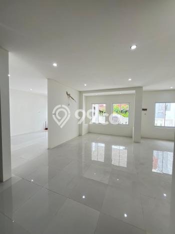 Dijual Rumah Luas Elegan Dengan View Cantik di Villa Melati Mas, Tangerang Selatan Dijual Rumah Luas Elegan Dengan View Cantik di Villa Melati Mas, Tangerang Selatan