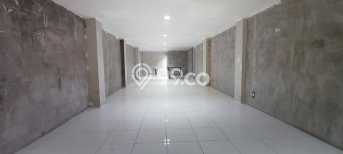 Disewakan Ruko di Kawasan Ramai Riau Luas 83m2 Disewakan Ruko di Kawasan Ramai Riau Luas 83m2
