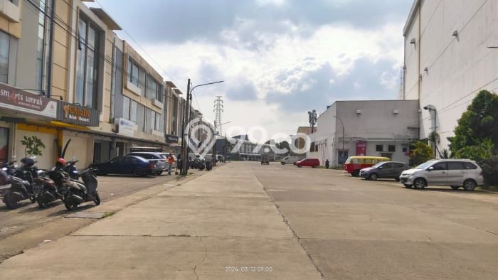 FOR RENT! Ruko di Buah Batu Cocok untuk Bisnis 210m2 FOR RENT! Ruko di Buah Batu Cocok untuk Bisnis 210m2