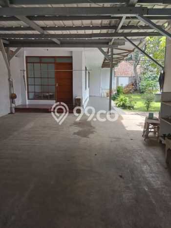 Rumah Elit LB 380m2 Siap Huni Desain Elegan di Sayap Dago, Bandung Rumah Elit LB 380m2 Siap Huni Desain Elegan di Sayap Dago, Bandung
