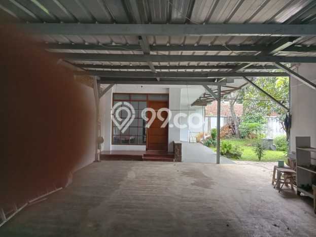 Rumah Elit LB 380m2 Siap Huni Desain Elegan di Sayap Dago, Bandung Rumah Elit LB 380m2 Siap Huni Desain Elegan di Sayap Dago, Bandung