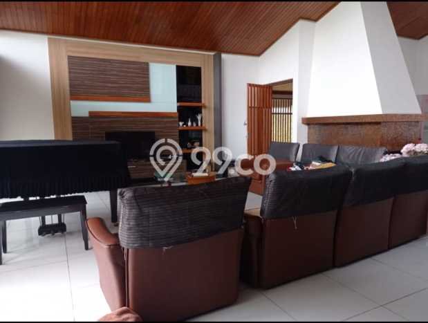 Hunian Mewah LB 450m2 Siap Pakai Desain Elegan di Setiabudi, Bandung Hunian Mewah LB 450m2 Siap Pakai Desain Elegan di Setiabudi, Bandung