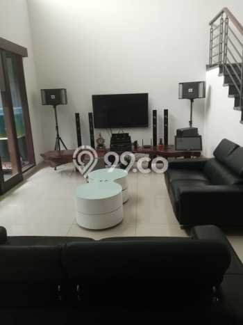 Lokasi strategis! Rumah siap huni disewakan di Batununggal LB 300m2 Lokasi strategis! Rumah siap huni disewakan di Batununggal LB 300m2