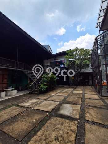 Ruko disewakan lokasi strategis Kebayoran Baru Jakarta Selatan 700m2 Ruko disewakan lokasi strategis Kebayoran Baru Jakarta Selatan 700m2
