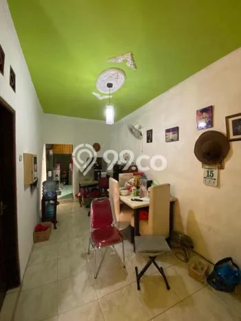 Jual Rumah Strategis Bagus Punya 2 KT di Tebet Jakarta Selatan - Jual Rumah Strategis Bagus Punya 2 KT di Tebet Jakarta Selatan -