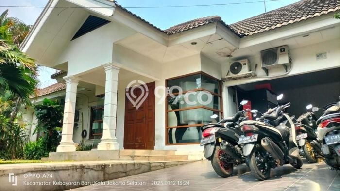 Rumah sewa siap pakai 5 KT di Cipete, Jakarta Selatan Rumah sewa siap pakai 5 KT di Cipete, Jakarta Selatan