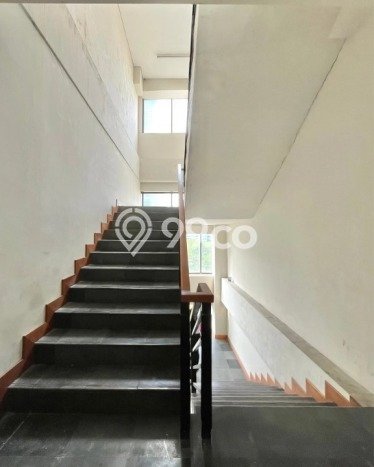 Kantor Usaha Dijual di Tanah Abang Jakarta Pusat LT 562m2 & LB 2375m2 Kantor Usaha Dijual di Tanah Abang Jakarta Pusat LT 562m2 & LB 2375m2