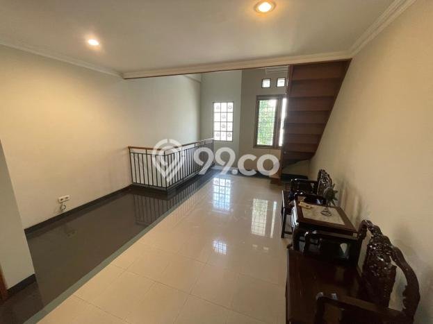 Rumah Bagus Siap Pakai Di Pondok Indah Luas 300m2 Aman Rumah Bagus Siap Pakai Di Pondok Indah Luas 300m2 Aman